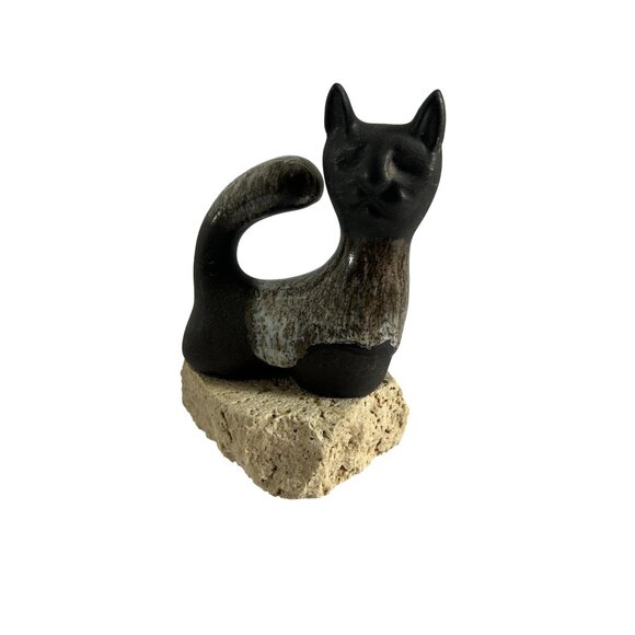 Vintage Studio Art Pottery Cat Kitten Signed Maigon Daga Sculpture Granite Base